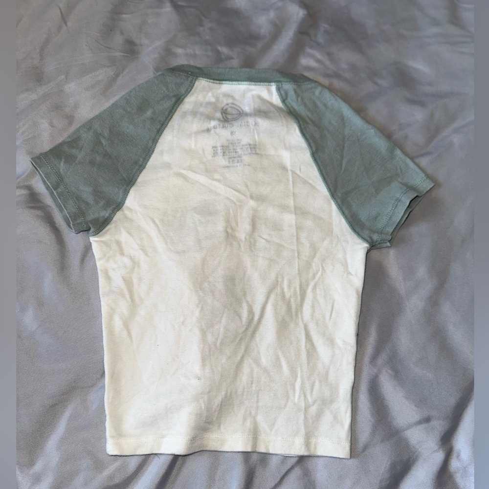 Lucky crop top​ - Picture 2 of 2